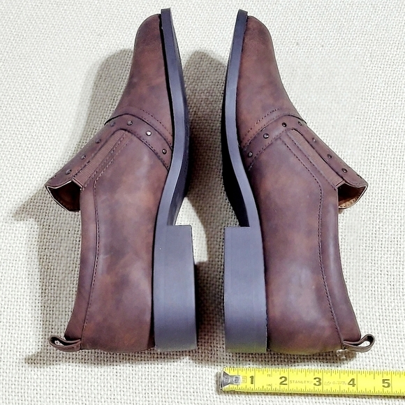 NWT Mootsie Tootsie Kira Distressed Chocolate Slip-on (9.5M) - Picture 12 of 12